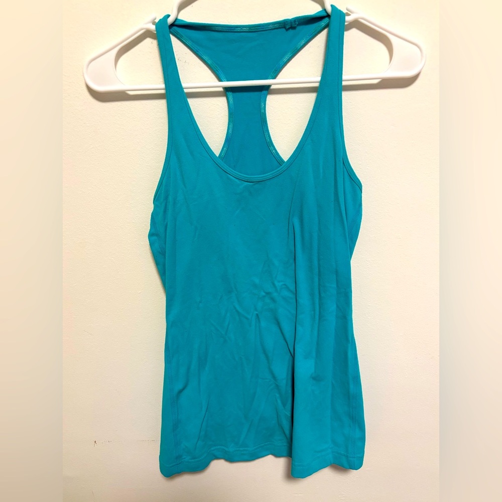 LULULEMON Size medium Women TANK TOP Blue Pullover